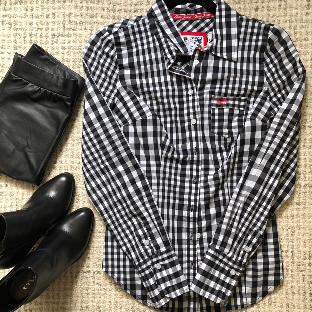 💖3/$20💖Guess Check Button Down Shirt